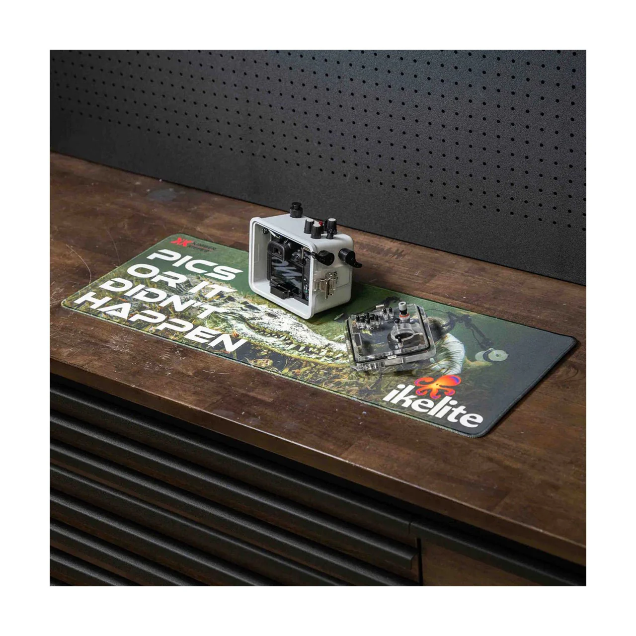 Ikelite Crocodile Equipment Mat & XXL Mouse Pad for Divers - Image 3