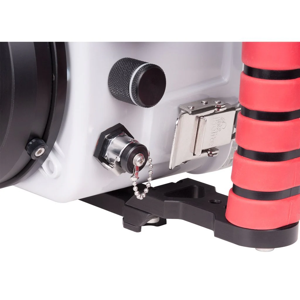 Ikelite Vacuum Valve for 1/2 Inch Holes - Image 4